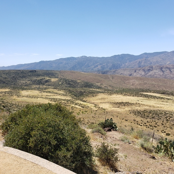 Meet your Posher Mindy - Picture 9 of 10